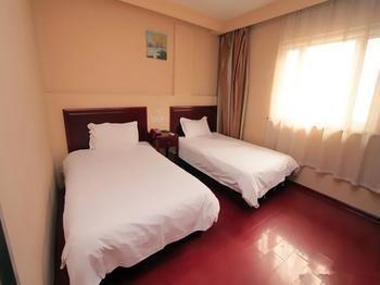 Jinzuan 100 Holiday Hotel Qufu Экстерьер фото